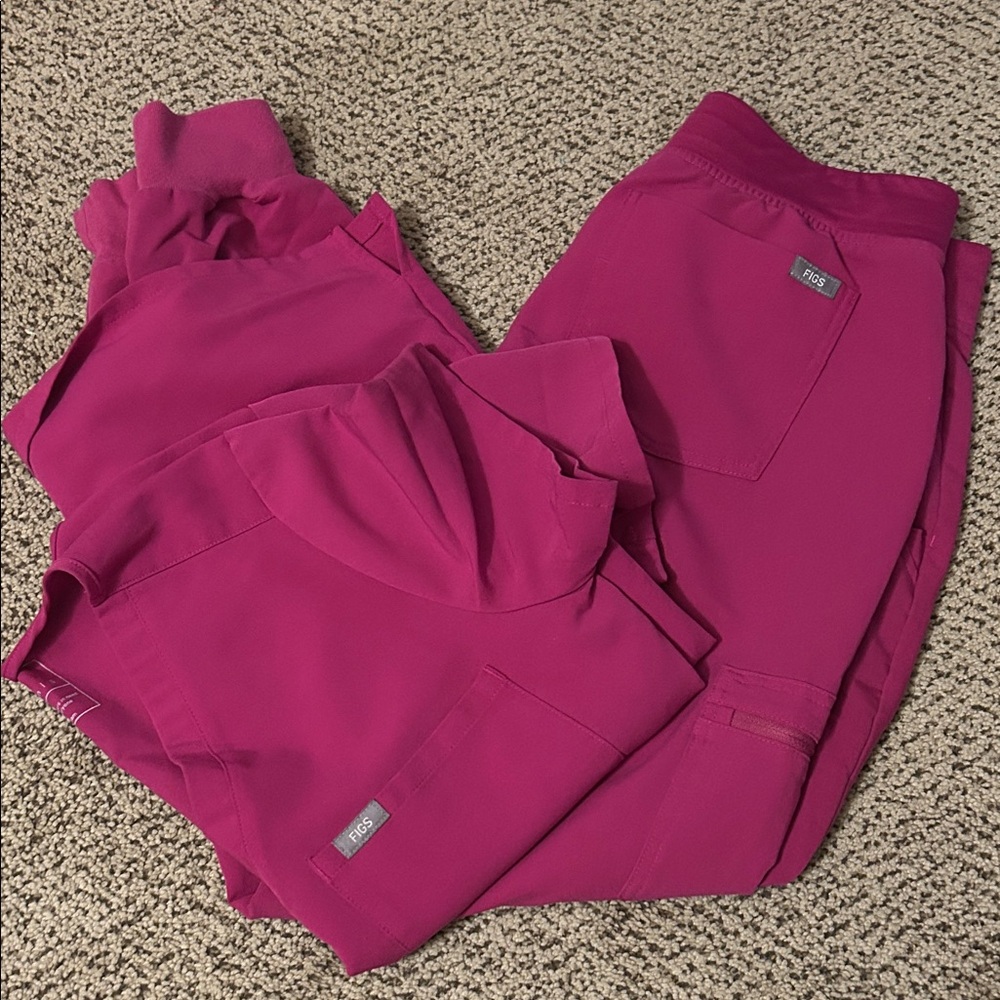 Figs Magenta Scrub Set- Jogger pants style